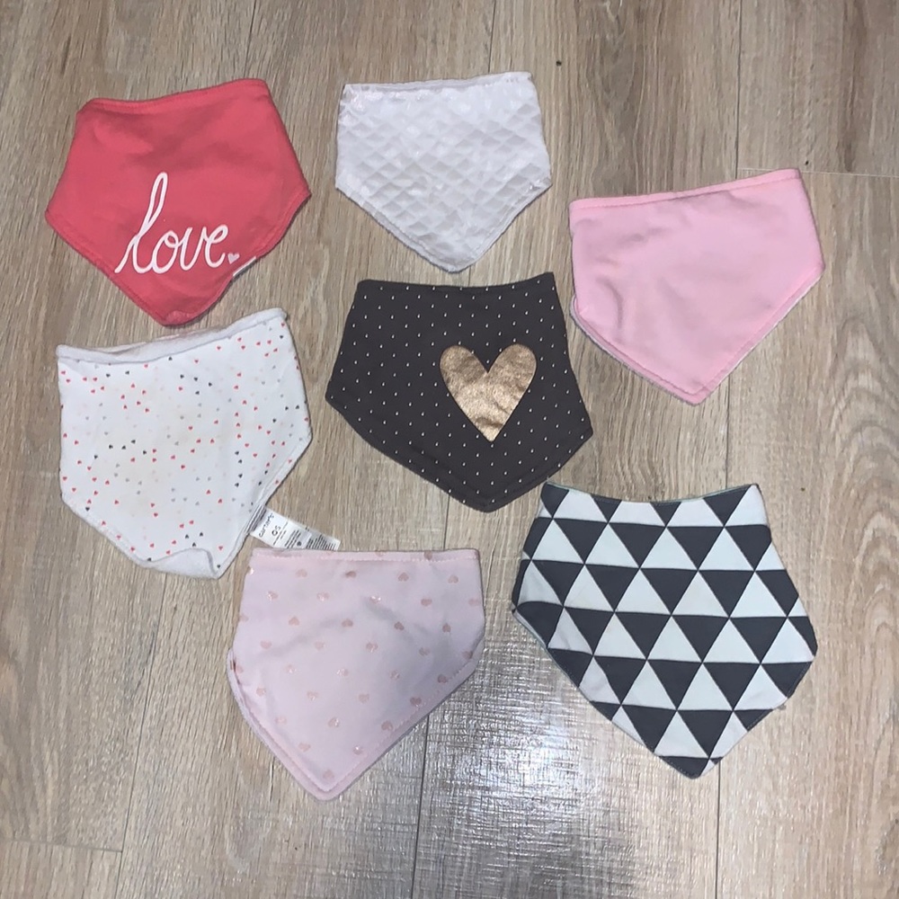 Head shoulders toes & bows carters bib bundle